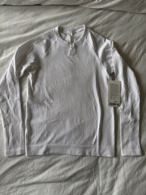 NWT Lululemon White Rest Less Pullover Size 8